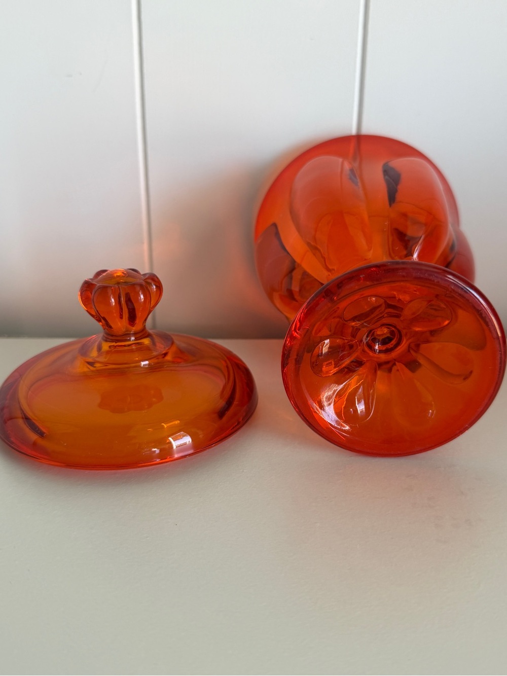 Vintage Viking Glass Epic Six Petal Covered Candy Dish Persimmon Orange UV Glow - Picture 2 of 9